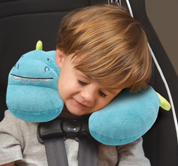 child with travel neck roll